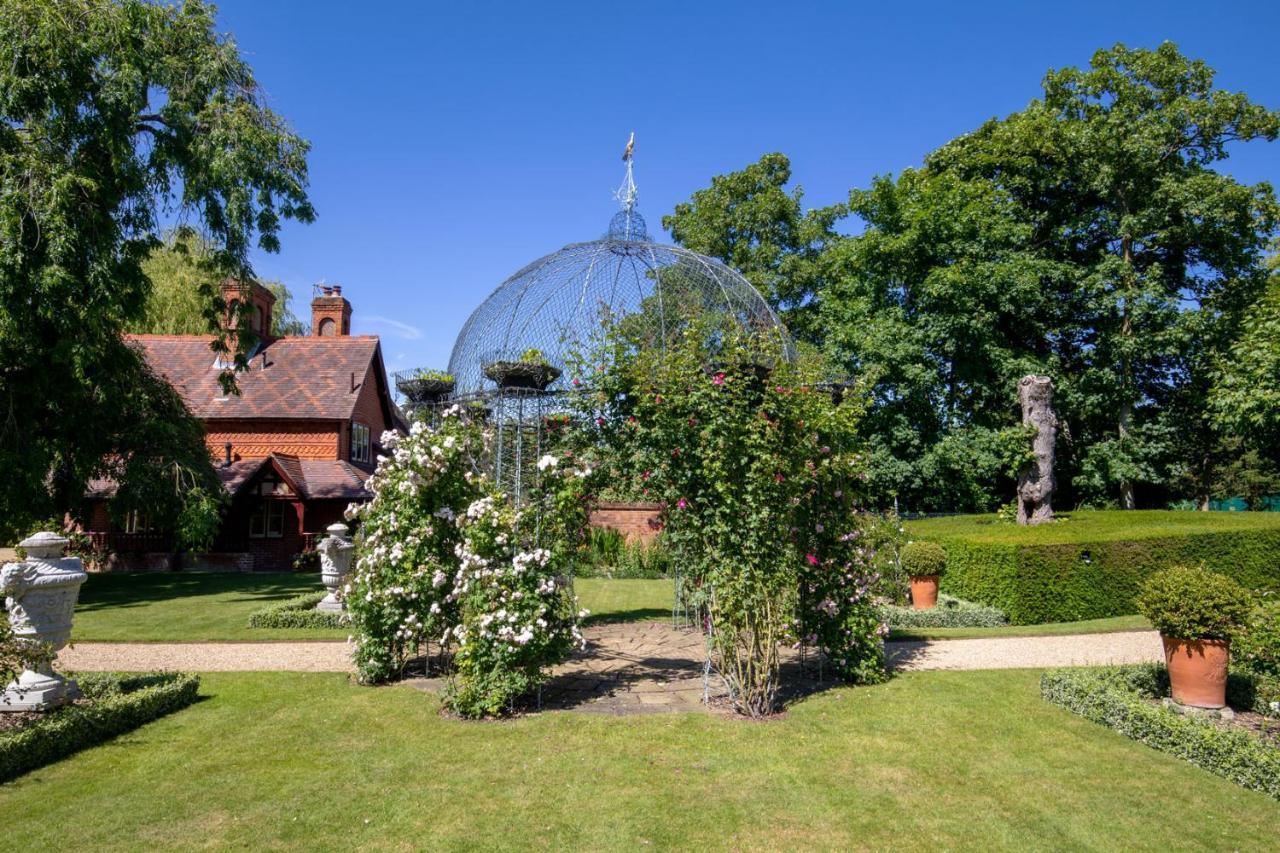 The Five Arrows Hotel Waddesdon Eksteriør billede